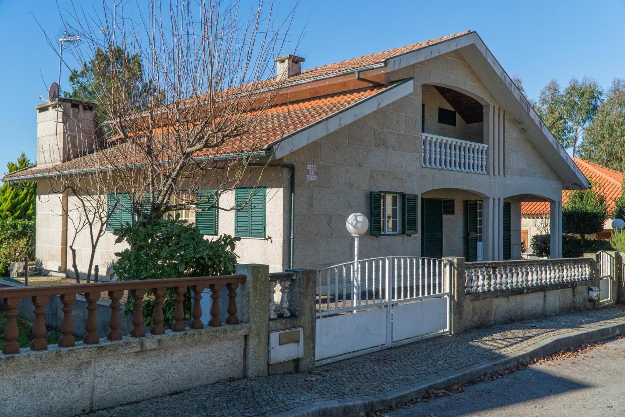 Casa Da Barragem - Ninho Das Aguias Venda Nova  エクステリア 写真