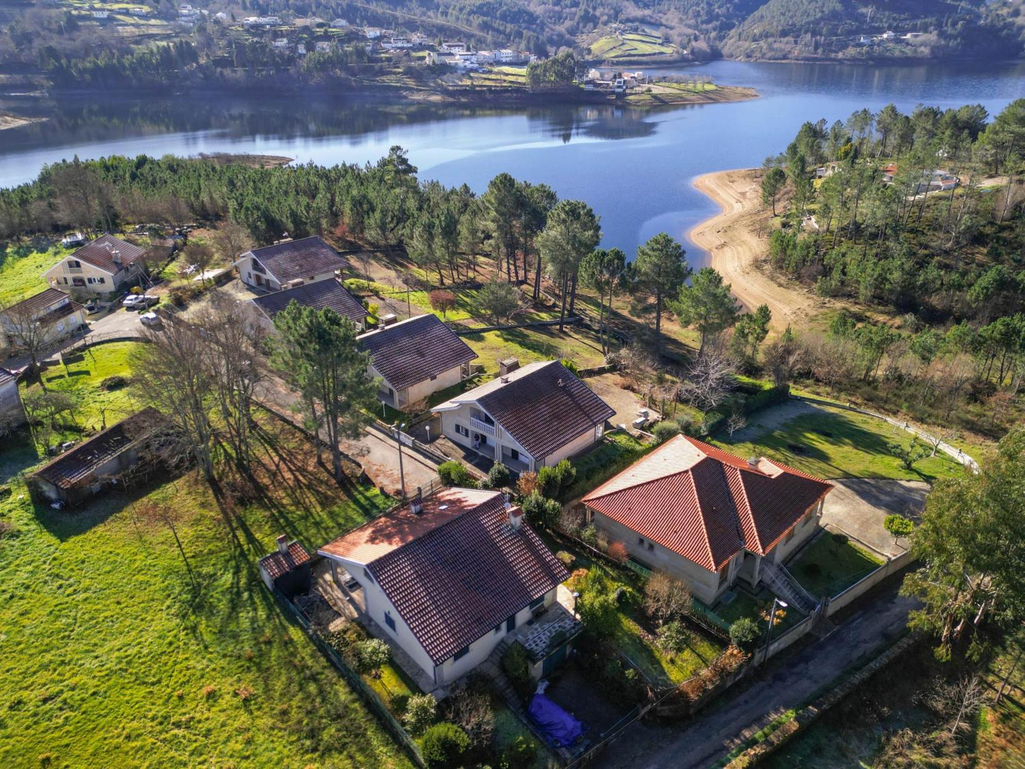 Casa Da Barragem - Ninho Das Aguias Venda Nova  エクステリア 写真